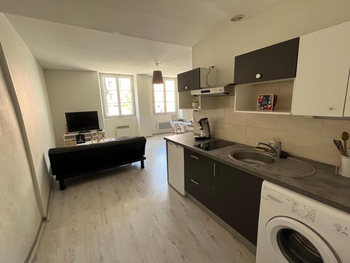Appartement F2 Au Plein Centre Du Puy-En-Velay Le Puy-en-Velay Exteriör bild